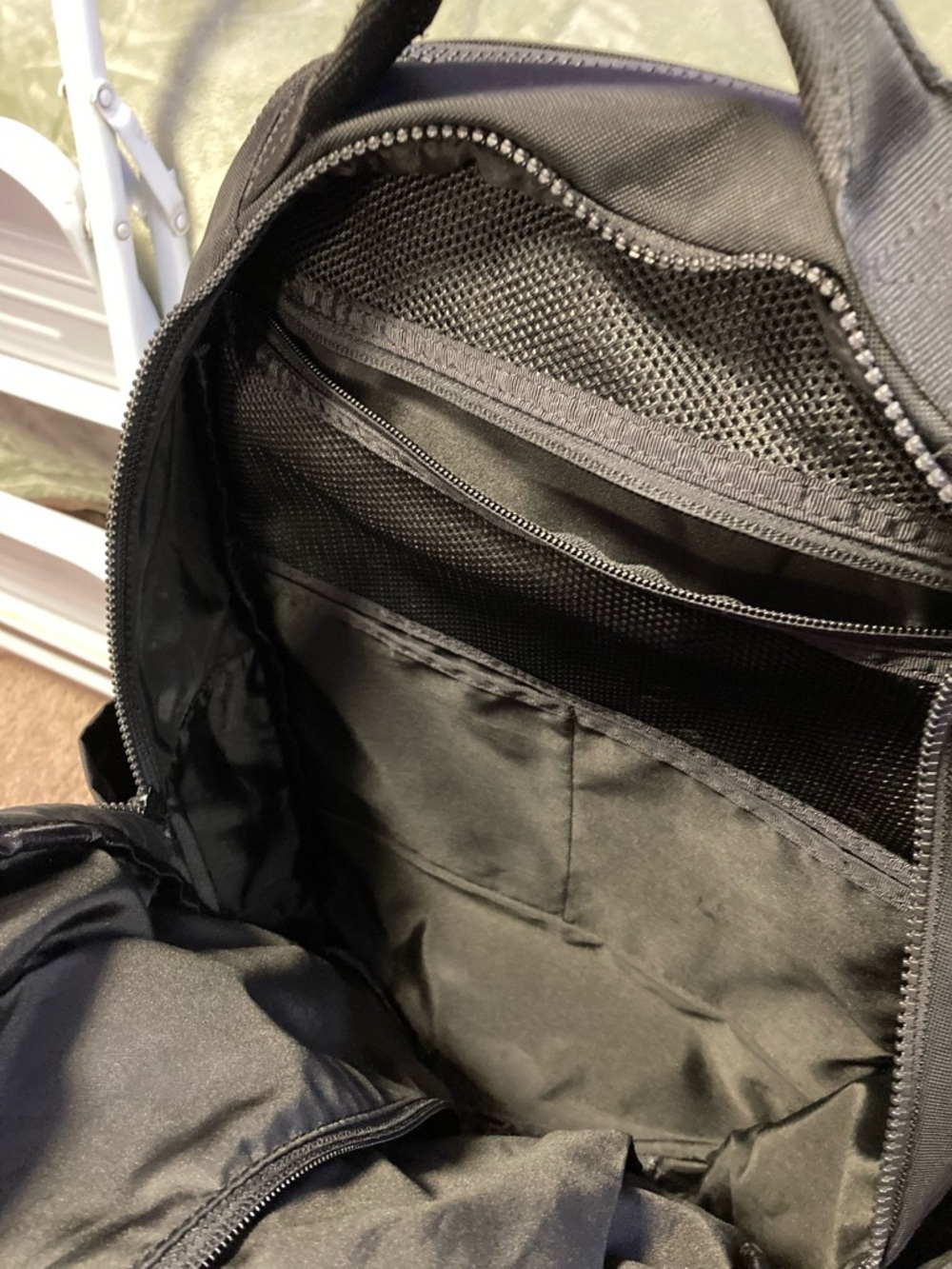 LULULEMON - Black Large Backpack - Picture 6 of 14